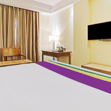 Treebo Tryst Park N Hotel วิเจยาวารา ภายนอก รูปภาพ